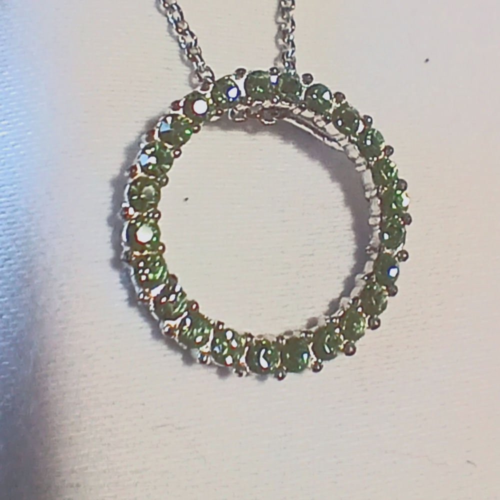 Elegant Green Gemstone Circle Pendant Necklace